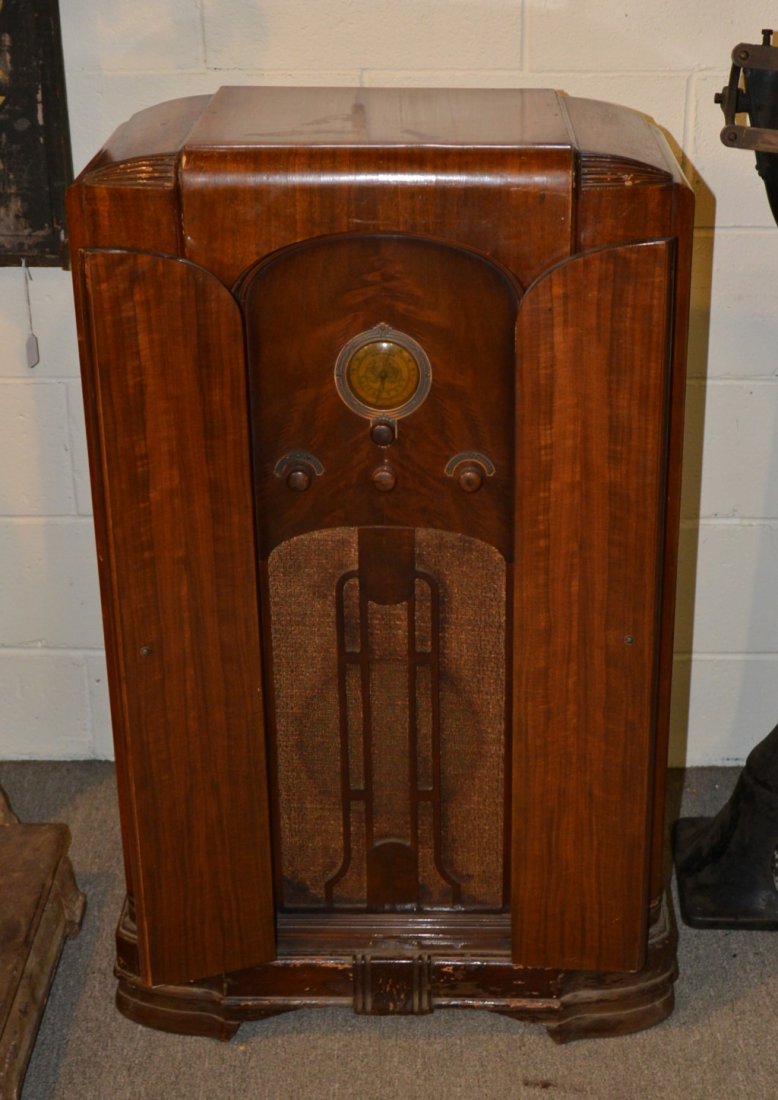 CROSLEY 855 FLOOR MODEL RADIO, height: 41 inches; width: CROSLEY 855 FLOOR MODEL RADIO, height: 41 inches; width: 24 1/2 inches; depth: 14 inches