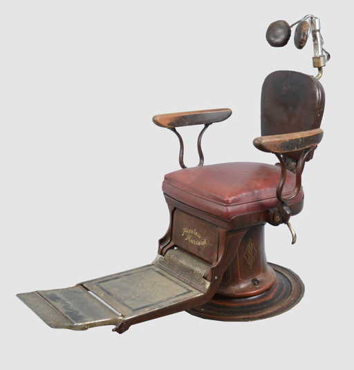 PEERLESS HARVARD DENTIST CHAIR; Height: 42 Inches - PEERLESS HARVARD DENTIST CHAIR; Height: 42 Inches