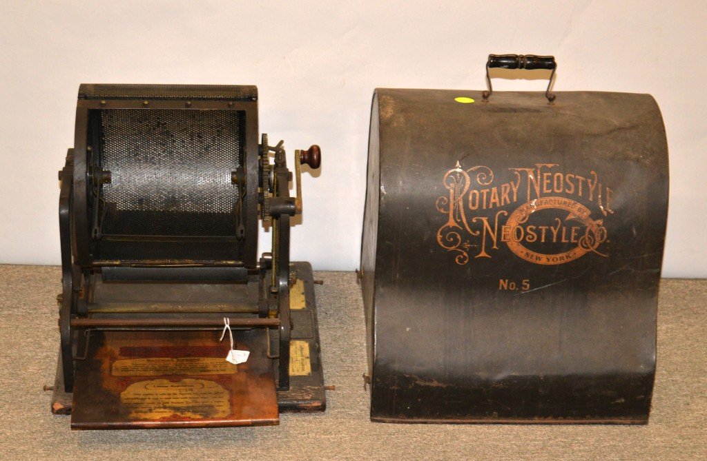 EARLY ROTARY NEOSTYLE NO.5 MIMEOGRAPH MACHINE, with cov: EARLY ROTARY NEOSTYLE NO.5 MIMEOGRAPH MACHINE, with cover and original plates; height: 16 inches