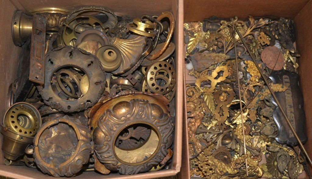 COLLECTION OF BRASS LAMP PARTS; together with a COLLECT: COLLECTION OF BRASS LAMP PARTS; together with a COLLECTION OF BRASS FINDINGS