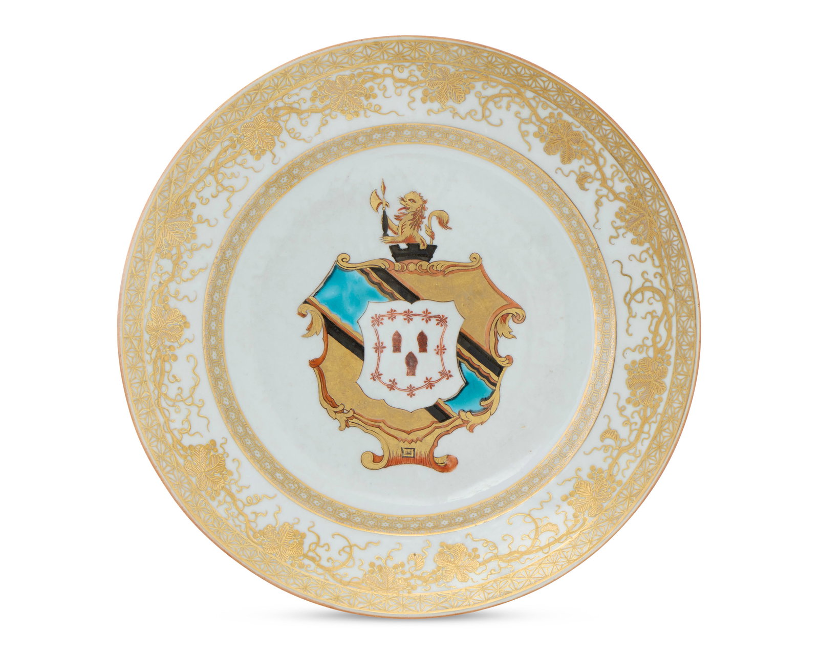 Chinese Export English Market Armorial Plate, bearing the arms of Hanbury in pretense with Comyn: Chinese Export English Market Armorial Plate, bearing the arms of Hanbury in pretense with Comyn ca. 1735; bearing the arms of HANBURY in pretense with COMYN, a gilt ground shield with a diagonal gree
