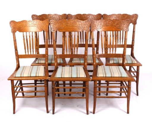 Set Of 6 Antique Pressed Back Oak Chairs - Set Of 6 Antique Pressed Back Oak Chairs
