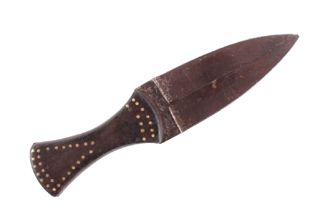Hudson Bay Style Indian Dag Knife: This is a modern Hudson bay style Native American Indian dag knife from the mid to late 1900's. The knife shows a hardened steel blade with a solid hardwood grip. The handle has brass tacked accents o