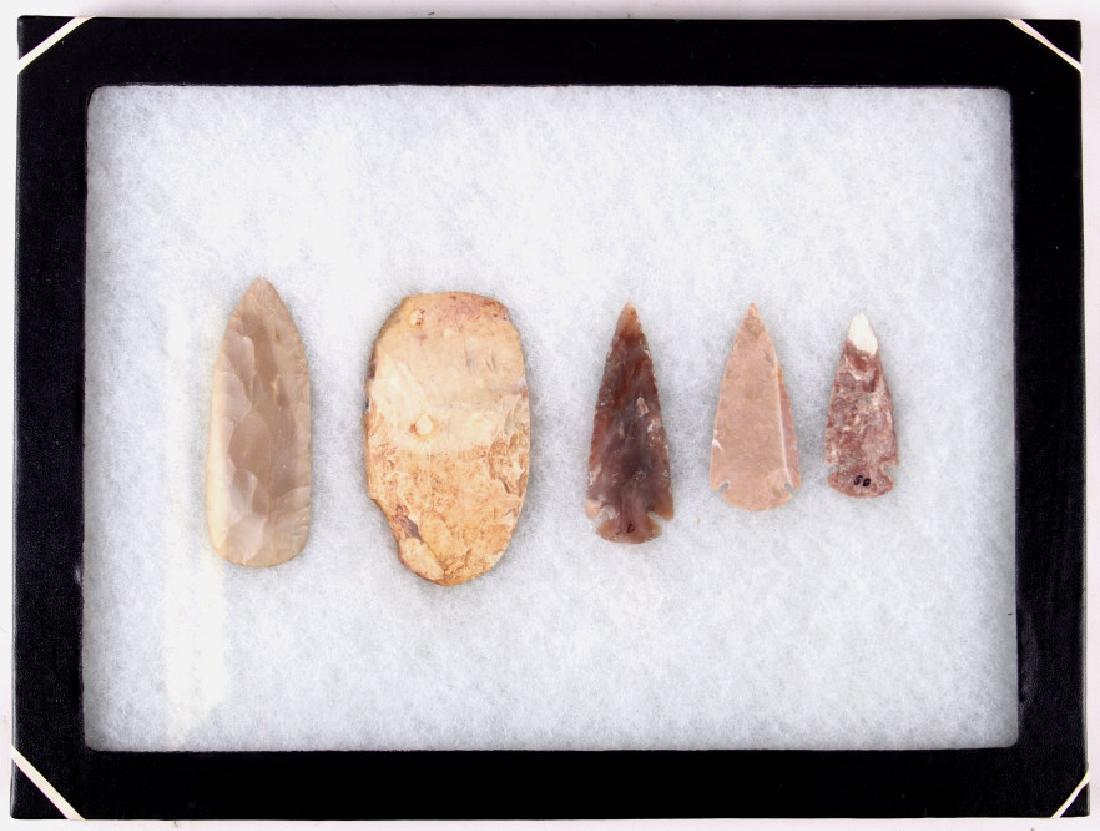 Native American Buffalo Skinner and Spear Points: For your consideration is this collection of Native American spear points and a Great American Buffalo Bison skinner. There are five pieces total, displayed in a 12" x 16" Riker case. Three of the poi