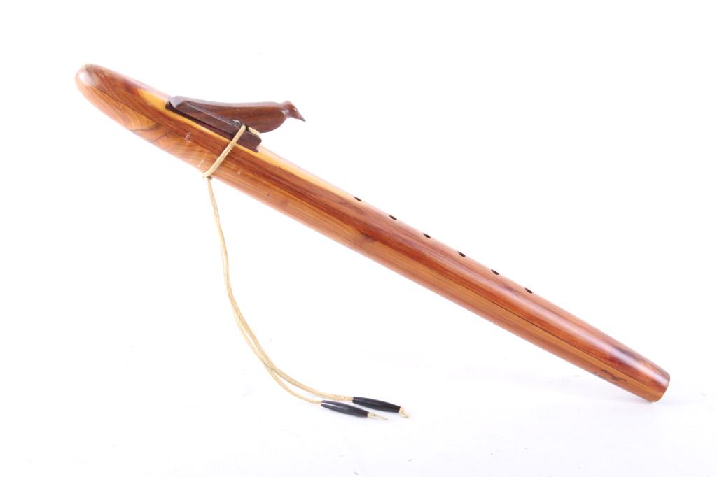 Late 1900s Lakota Flute Carved Bird Block: For your bidding pleasure is this Late 1900s Lakota Flute Carved Bird Block. This flute is well crafted in its modern style. Showing a hand carved Bird block that directs the player's breath from the