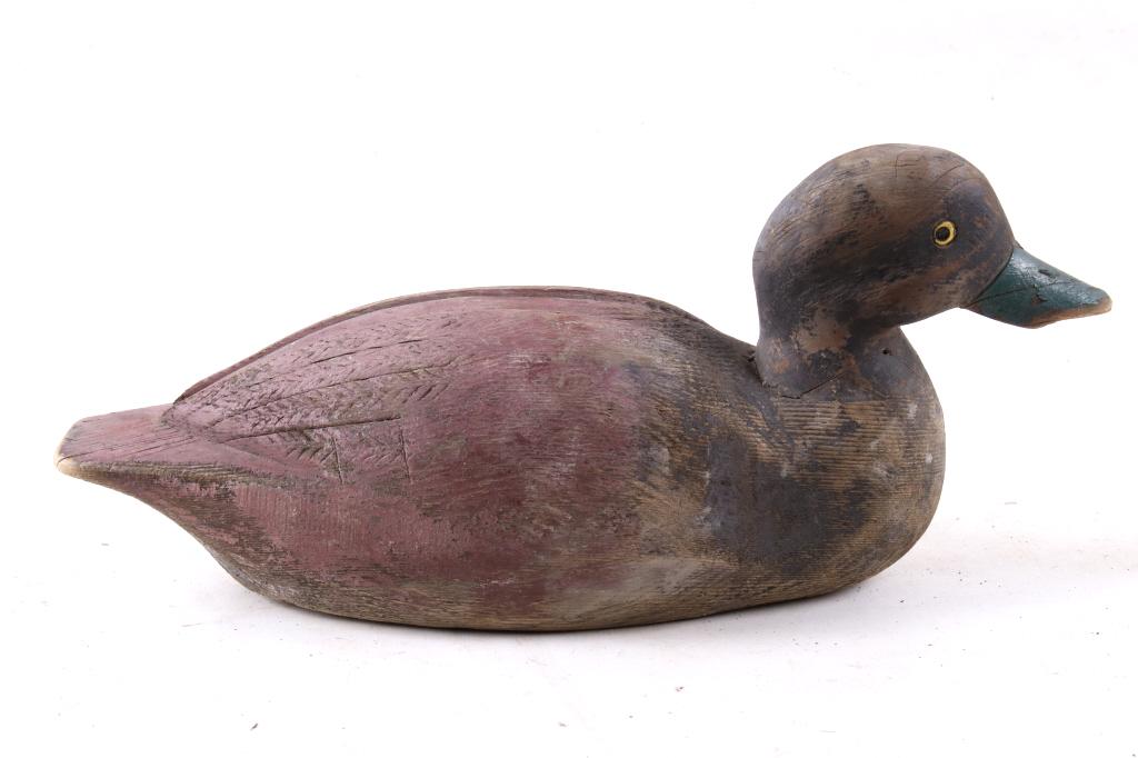 Original Quebec Canada Blue Bill Decoy: For your consideration are these Quebec Canada Blue Bill decoy. The decoy shows its original paint and great construction showing fine attention to detail with a good textured back and lovely color to