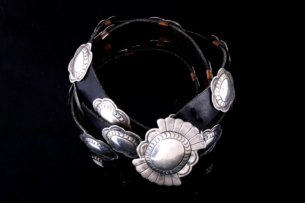 Navajo Second Phase Silver Conch Belt Early 1900s: For your consideration is this Navajo second phase Silver concho belt from the early 1900's. This is a early and rare Navajo Native American Indian Second Phase (2nd Phase) concho silver belt. The bel