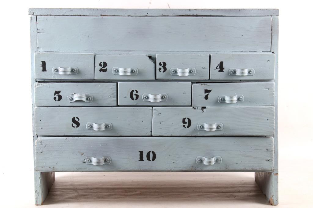 Mid 1900's Post Office Small Cabinet: For your consideration is this Post Office cabinet from the mid 1900's. This is a small cabinet with wooden construction and blue paint. The pull out drawers are painted with black numbers one through