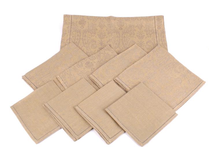 Tessitura Pardi Napkins & Table Runner: For your bidding pleasure in this lot are eight Tessitura Pardi linen napkins and a table runner. These are "new old stock" never used items of a discontinued color/pattern. These "Senape" (Mustard) i