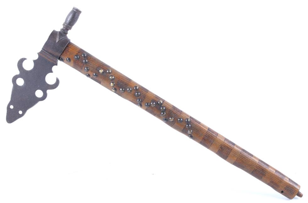 Sioux Buffalo Face Pipe Tomahawk 19th Century: Offered for public sale is this unusual unique spontoon pipe tomahawk with Buffalo-head blade from the Sioux Native American Indians dating to the 19th Century. The piece comes with a signed letter fr