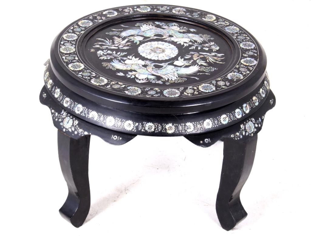 Oriental Mother of Pearl Inlaid Lacquer Table: Available for your bidding pleasure is this Oriental Mother of Pearl Inlaid Lacquer Table. This unique piece showcases an oriental design and detail and shows Mother of Pearl inlaid intricately into t