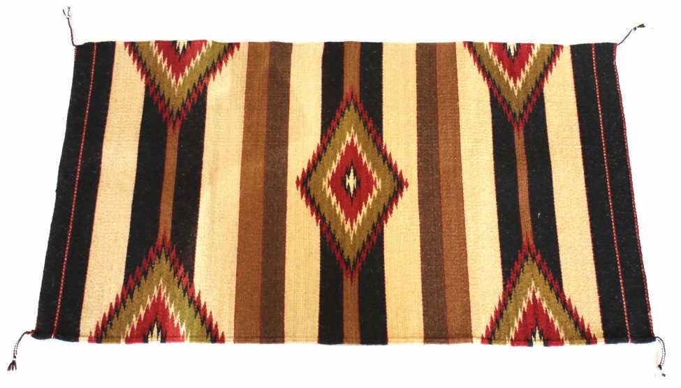 Antique Dazzler Handspun Wool Rug by Pedro Sosa: This is an excellent, handwoven flat weave rug by master weaver Pedro Sosa. It was made using 100% soft, fine handspun yarns in a beautiful Antique Dazzler pattern. The rug was handwoven with a tight 