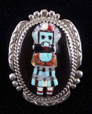 Zuni Signed Inlaid Sterling Kachina Ring: Included in this lot is a signed, Zuni Native American, Augustine & Rosalie Pinto, and Beverly Estate inlaid multi-stone, sterling silver Kachina ring. Augustine and Rosalie Pinto were the last of the