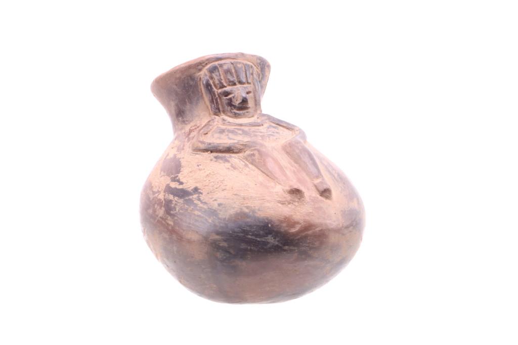 Early Caddo Figural 800 AD Pottery Vessl F. Ritter: The lot features an excellent, early pre-historic Caddo Indian figural pottery vessel, circa 800 A.D. It is from the ex-collection of Floyd Ritter of Illinois and has Ritter’s collection number, 731
