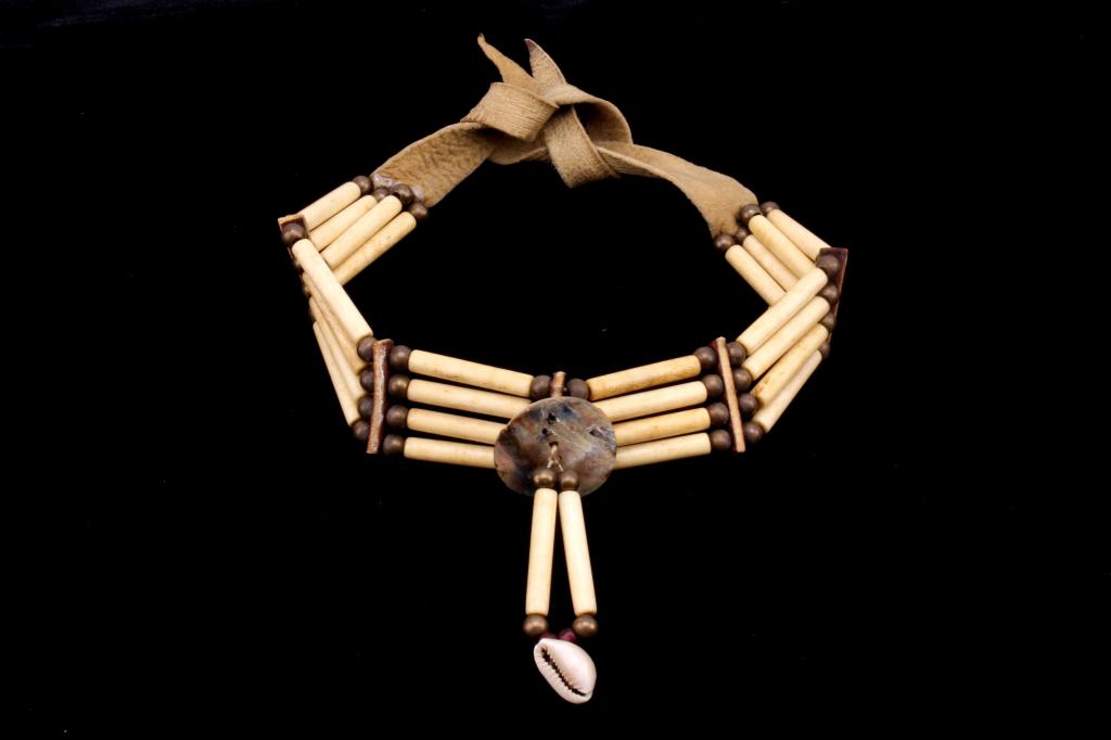 Sioux Indian Hairpipe Bone & Abalone Button Choker: For your consideration is this Sioux Indian hair pipe bone and abalone-shell button choker, circa 1950's. The piece shows an Indian tanned hide strung construction with Buffalo parfleche rawhide gaske