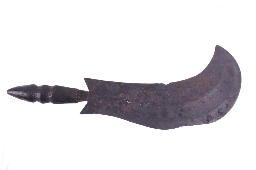 Incan Curved Full Tang Threshing Harvest Blade: For your consideration is this Incan, curved full tang, threshing harvest blade. This blade shows a recurve design with a wooden handle embossed with a design. The blade would be used for harvest when
