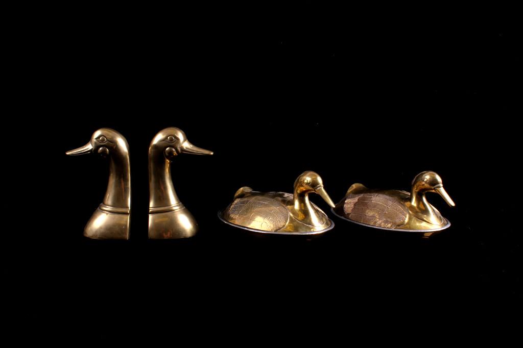 Brass Duck Serving Containers & Bookend Collection: For your consideration is this brass duck serving containers and waterfowl bookends. There are two serving containers and two bookends in this waterfowl collection. These are highly collectable pieces
