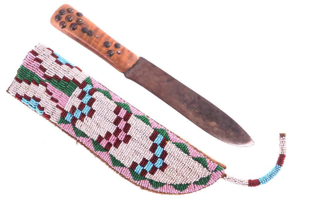 Cheyenne Fully Beaded Sheath & Trade Knife 19th C. (1 of 16)
