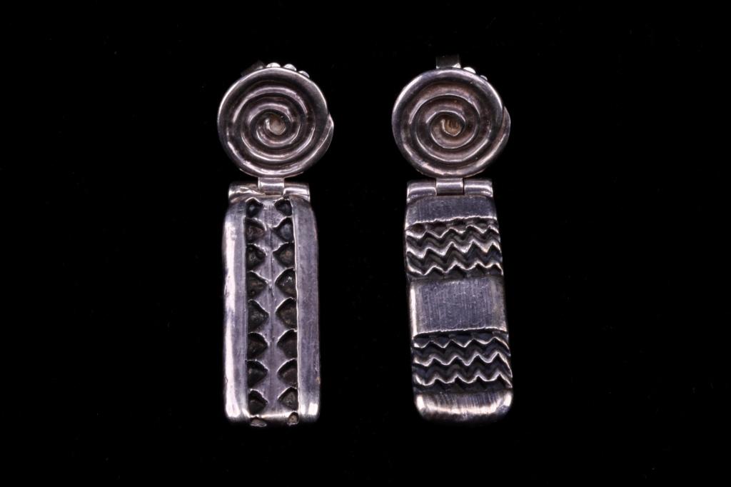 Patrick Mavros Hakata Ndoro Sterling Earrings (1 of 10)