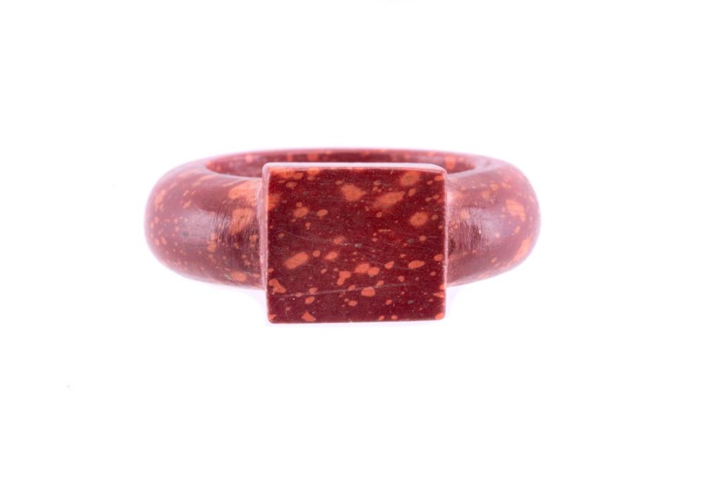 1920 Flecked Catlinite Carved Men's Ring (1 of 6)