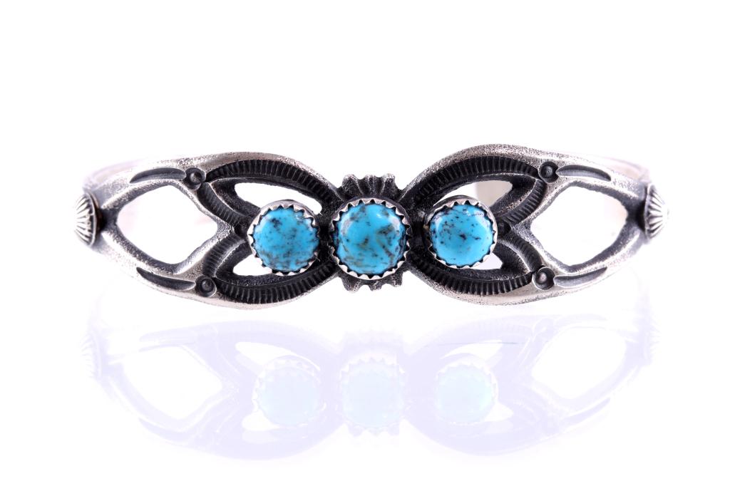 Navajo Sterling Kingman Turquoise Signed Bracelet (1 of 7)