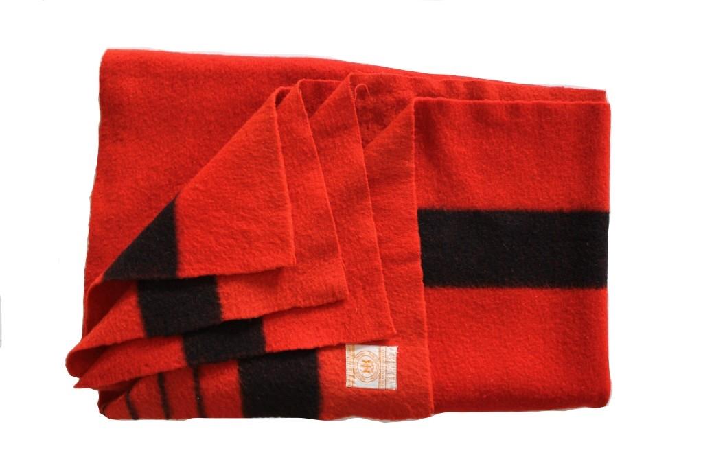 Hudson bay blanket online red and black