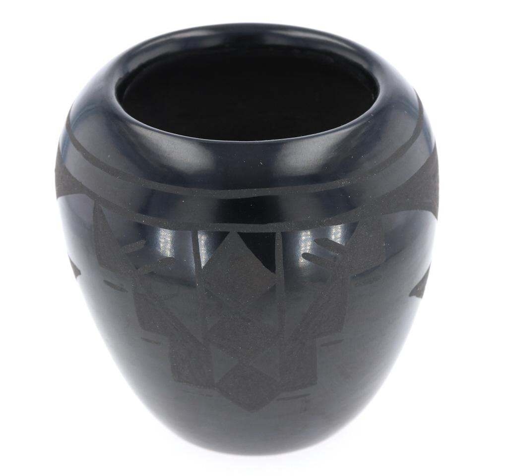 Santa Clara Pueblo Cresencia Black on Black Olla (1 of 10)