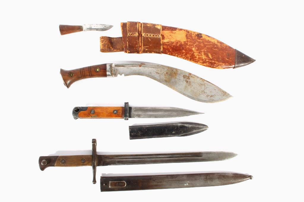 Early Fighting Knives & Bayonets w/ Scabbards (1 of 20)