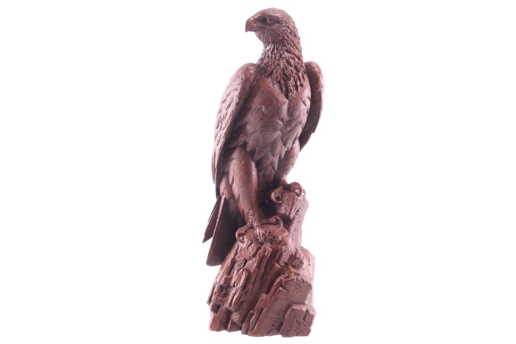 Numbered Eagle Statue By Red Mill Co.1980: For your consideration in this lot is this resin Eagle statue made by the Red Mill Company in 1980. Original items made in the US with the look of carved redwood are cast of a crushed pecan resin, and