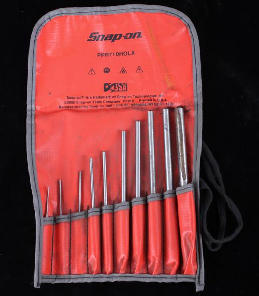 Snap On Roll Pin Punch Set PPR710HOLX: Featured in this lot is this Snap On tolls 10pc roll pin punch ser with serial number as follows: PPR710HOLX. There are ten punches in this collection. The serial numbers are as follows: PPR-2 1/16",