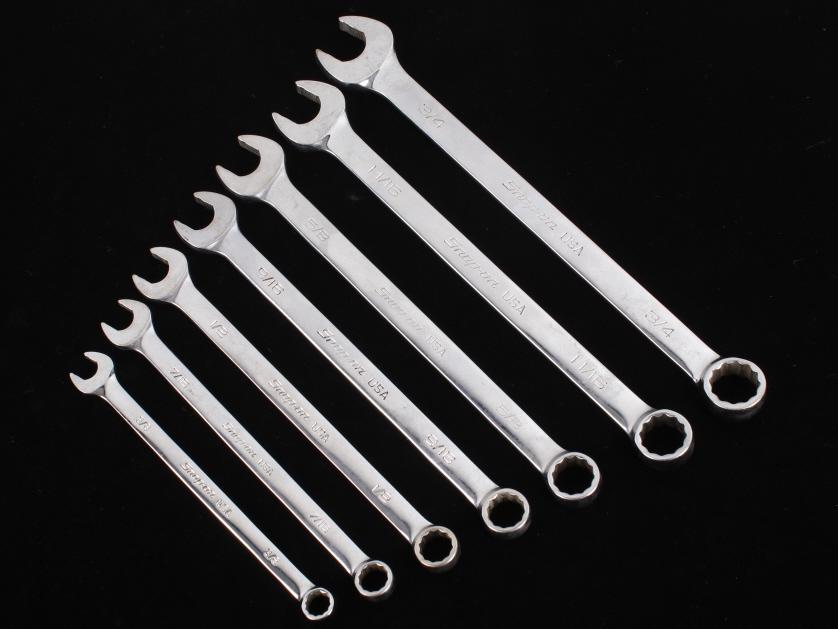 Snap-On Tools Drive Flank Combination Wrenches: Featured in this lot is this Snap-On tool drive flank combination wrenches. There are seven wrenches in total. The serial numbers and sizes for the wrenches are as follows: SOEX24 3/4", SOEX22 11/16",