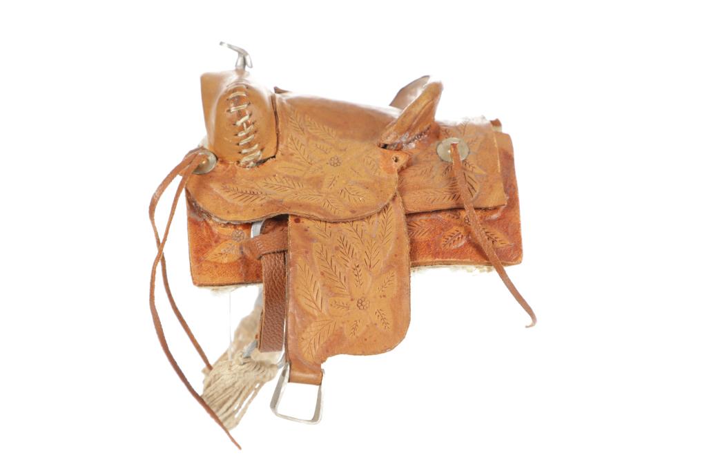 Western Salesman Sample Saddle 1900's (1 of 13)