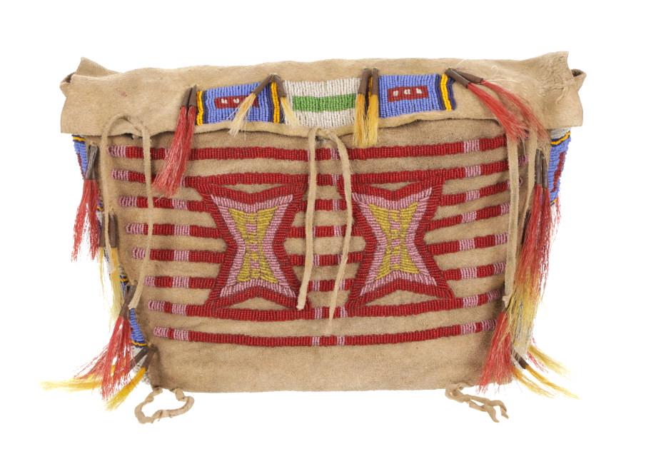 Cheyenne Beaded Tipi Bag Indian Reservation Era (1 of 18)