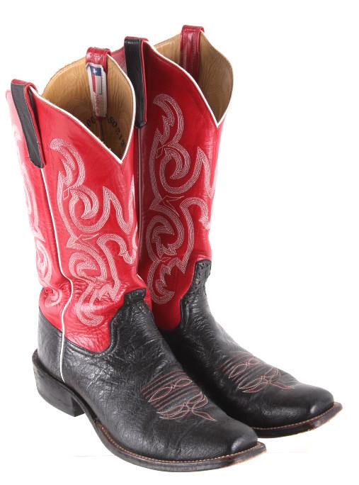 Rios of Mercedes, Texas Smooth Ostrich Boots: Featured in this lot is this Rios of Mercedes from Mercedes, Texas, constructed from smooth ostrich leather cowboy boots. The boots feature smooth ostrich leather as the top layer on the bottom of the