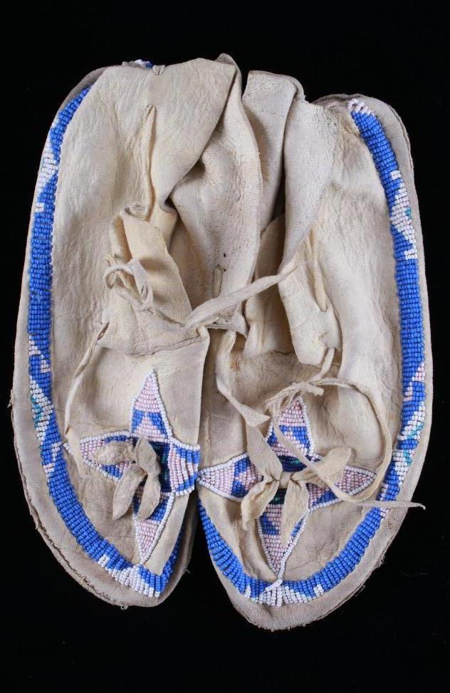 Southern Cheyenne Morning Star Beaded Moccasins (1 of 12)
