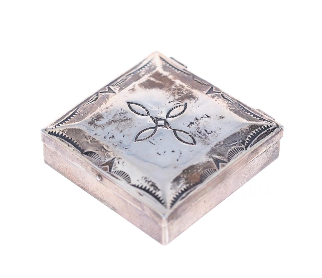 Navajo Old Pawn Sterling Silver Pill Box c. 1940's (1 of 10)