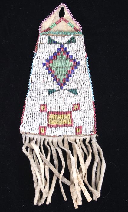 C. 1900- Sioux Beaded Tomahawk Drop Flat Bag (1 of 9)