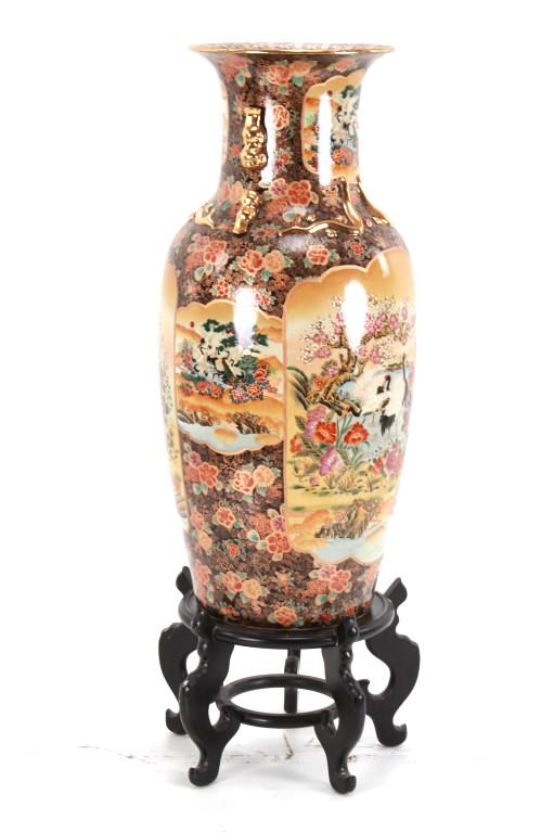 Massive Japanese Satsuma Gilt & Glazed Vase (1 of 18)