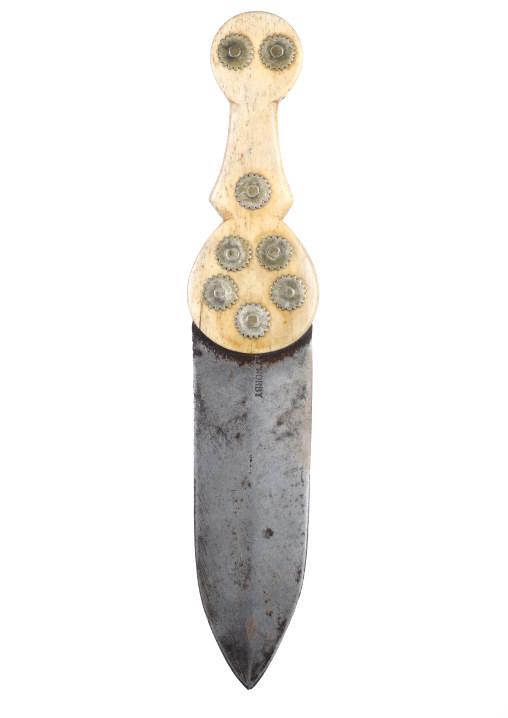 I&H Sorby American Presentation Grade Dag Knife: The lot features a fantastic I&H Sorby touchmarked presentation grade dag knife with amazing bone handle having silverwork accents from the Native American Indians. The piece shows a classic "Beaver B