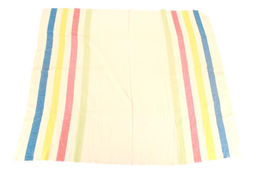Hudson's Bay Heavy Wool Trade Blanket (1 of 8)