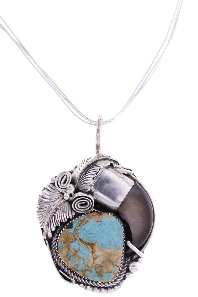 Navajo M. Thomas Jr Turquoise Bear Claw Necklace (1 of 5)