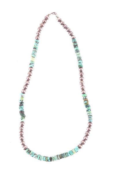 Santo Domingo Pueblo Turquoise Necklace (1 of 11)