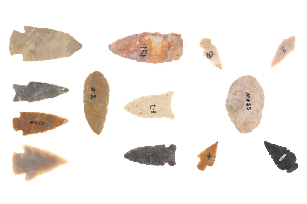 Projectile Point Collection Woodland Period 1000BC (1 of 8)