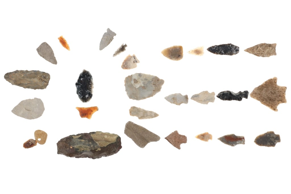 Lake Mohave Paleo-Early Archaic Point & Artifacts (1 of 10)