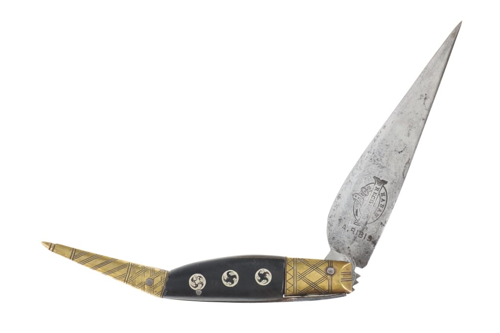 France Habana Recuerro A. Ribis Navaja Knife: Featured in this lot is this France Habana Recurdo A. Ribis Navaja fighting knife circa 19th century. The knife features a wonderfully and professionally crafted French steel, brass, and stag horn con