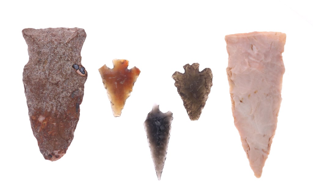 Archaic-Woodland Stem & Triangle Projectile Points (1 of 8)