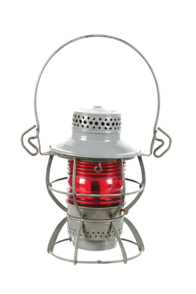 Antique Great Northern Railway Dressel Lantern (1 of 5)