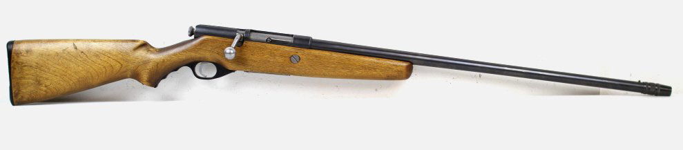 Vintage Mossberg 20 Ga. Bolt Shotgun: This gun is pre-1968 as it does not have a serial number. Made by the O.F. Mossberg & Sons Inc. in New Haven Conn. U.S.A. and is listed as a model 85C 20 GA-2 3/4 In. Proof Tested gun on the barrel. T