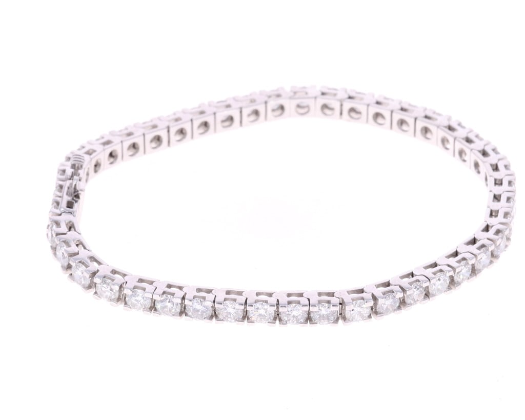 Elegant GGA 7.48CTW Diamond & 14k White Gold Ring: For your consideration is this elegant, 7.48 CTW diamond & 14K white gold bracelet with GGA paperwork. The bracelet features a polished, stamped, and tested 14k white gold construction that is marked