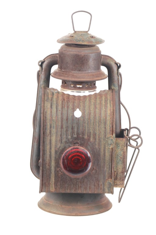 Embury Cold Blast Bullseye Buggy Automobile Lamp: Featured in this lot is this Embury cold blast bullseye buggy automobile lamp circa early 1900's. This is a rare Embury Mfg. Co. Midget Cold Blast buggy or automobile side clamp on lantern. The antiqu